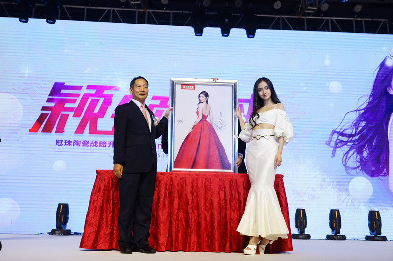  ���u��������Ů�񣬹�����Ҫ�[�Ę���23�d������e������Ʒ�Ƒ�������ȫ���_��