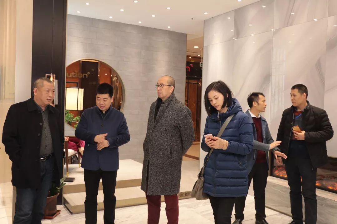 17 ���ƺ�ʢ�ɴu�P����Ş��F(xi��n)����ʽ�L(f��ng)�õ���(j��ng)�N�̼��O(sh��)Ӌ����һ�º��u.jpg