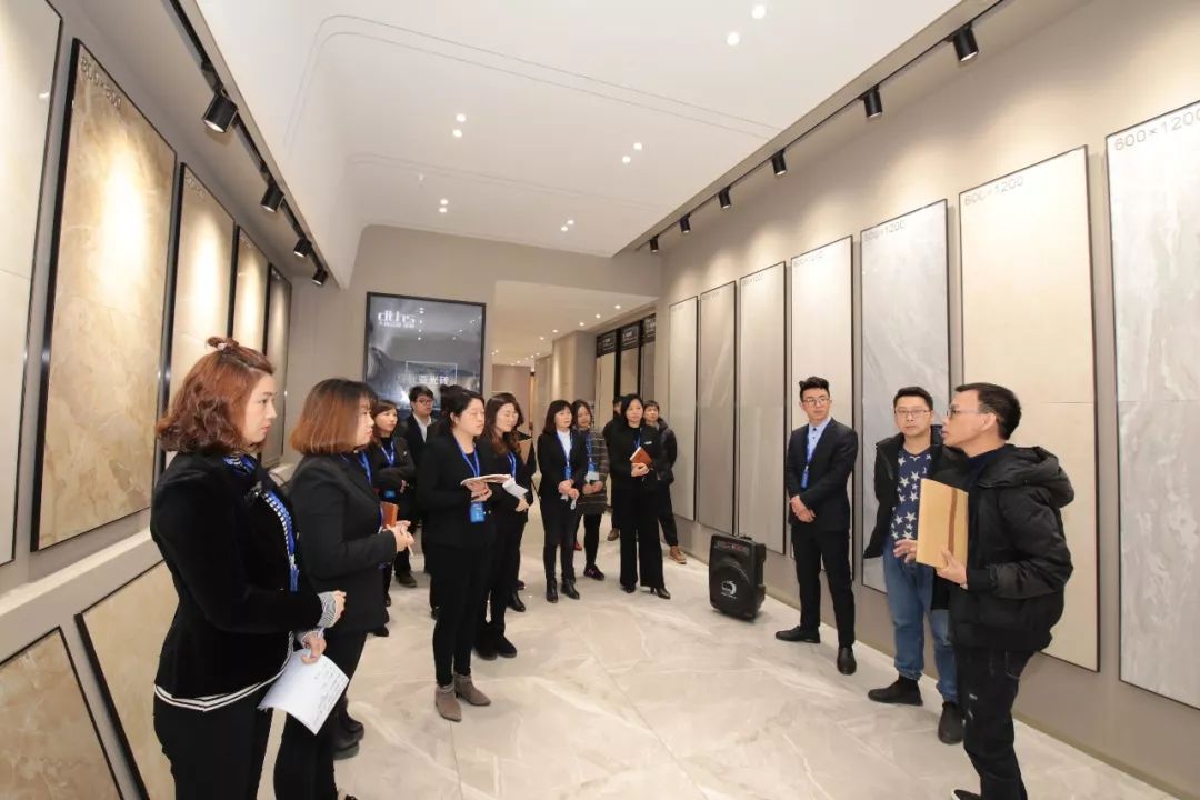 18 ���ƺ�ʢ�ɴu�P����Ş��T���L(f��ng)��չʾ.jpg