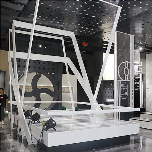 2018�V���OӋ������ʲô׌����չ�^�˚ⱬ�